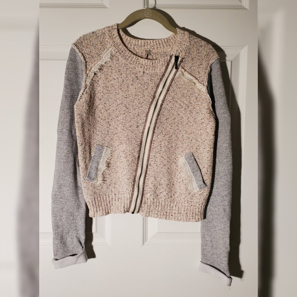 Cross-zipper sweater